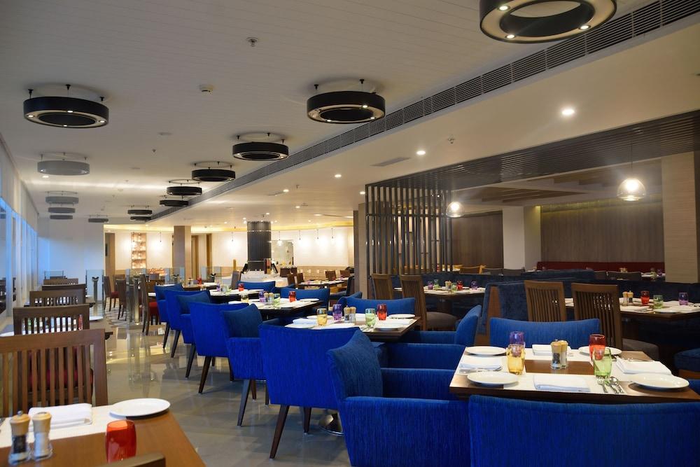 Sarovar Portico Outer Ring Road Бенґалуру Екстер'єр фото